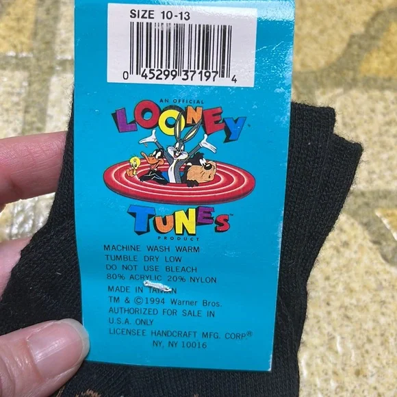 Two pairs brand new novelty socks - Picture 7 of 8